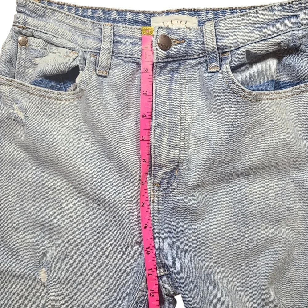 Nature Denim High Rise Mom Jeans Light Wash Distressed Raw Hem Size 9